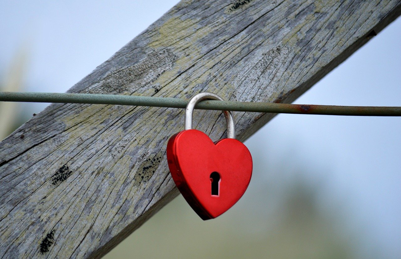 微信实名账号：实名账号如何打击网络侵权盗版行为？