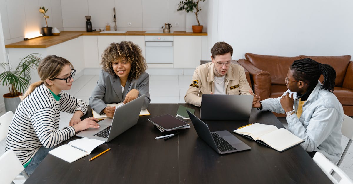 如何利用社交媒体来优化SEO